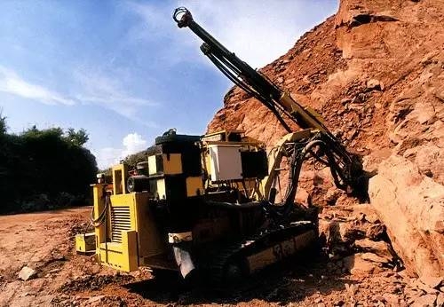 新疆石屏金元矿业有限公司岩子脚铁矿开采工程
