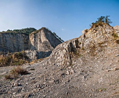 甘肃随州市曾都区洛阳重晶石矿（3号矿体)8万t采矿工程改建项目